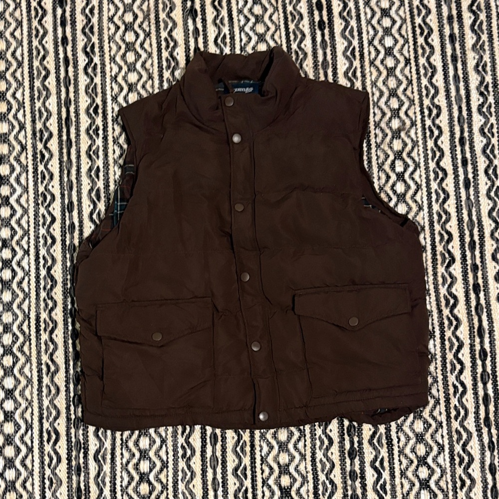 St. John's Bay Brown Men's Vest